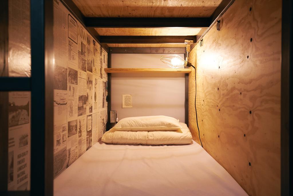 Book And Bed Tokyo Ikebukuro Tóquio Exterior foto